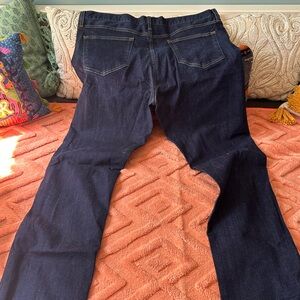 Cremieux Premium Denim Straight Jeans
